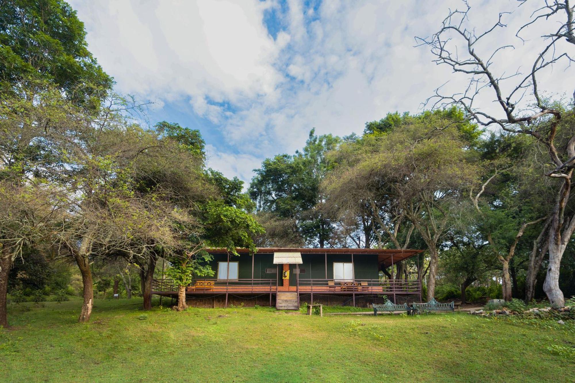 Jungle Hut Hotel Masinagudi Exterior photo